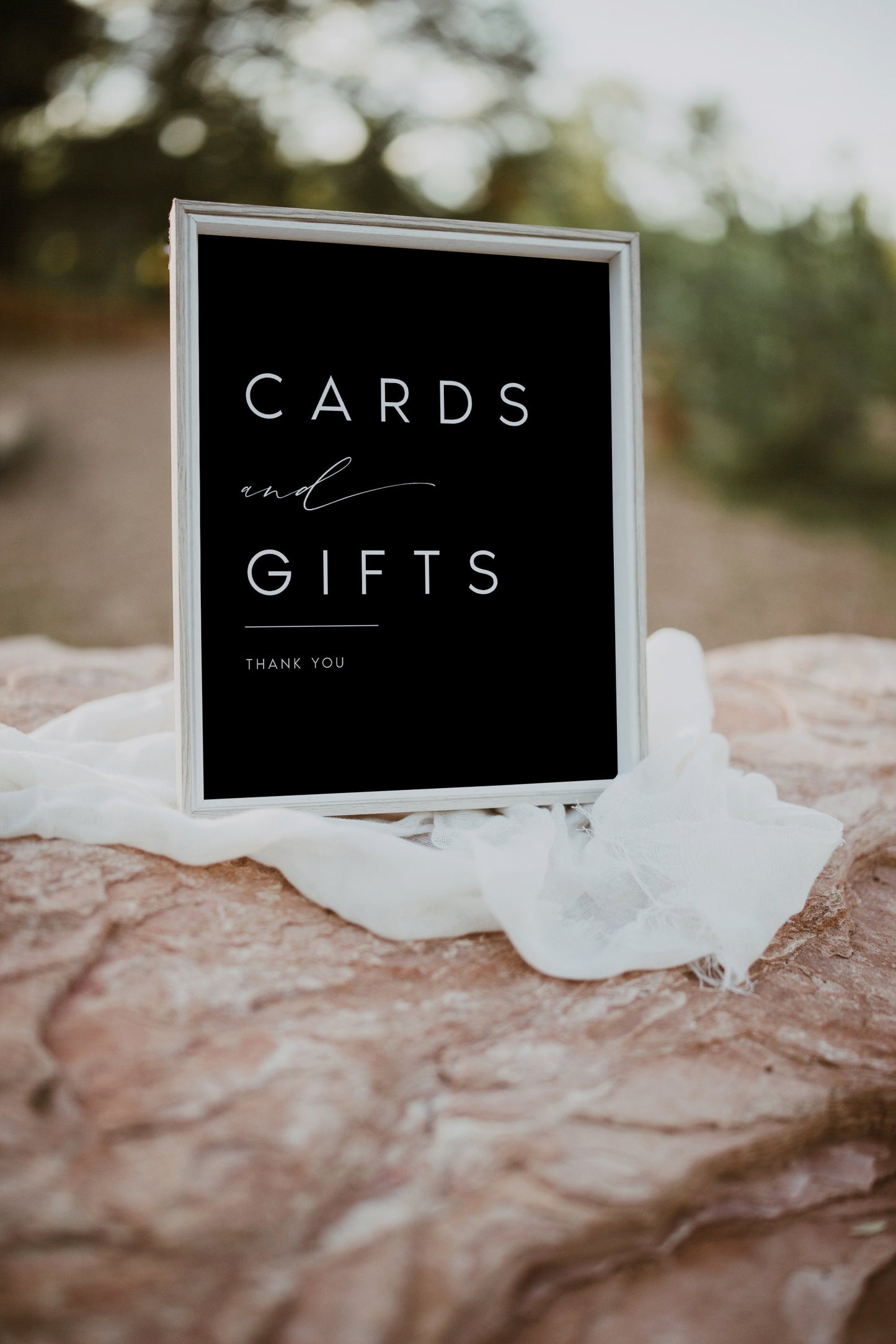 Nina Minimalist Cards and Gifts Sign