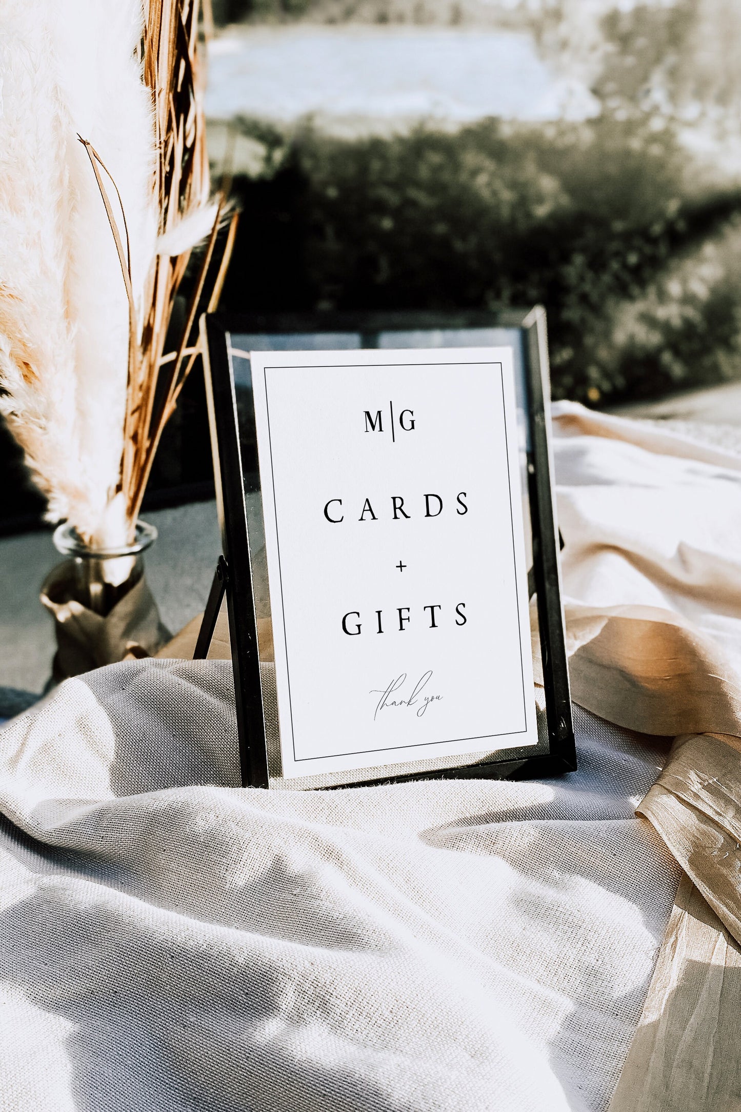 Madelyn Modern Cards and Gifts Sign